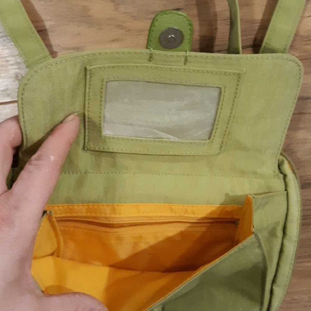 Baggallini Multi Functional Crossbody Travel Bag. - image 3